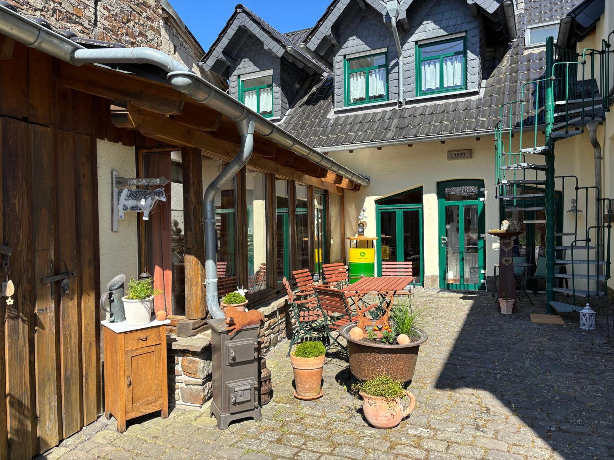 Ferienwohnung Zur Scheune Lind  Luaran gambar